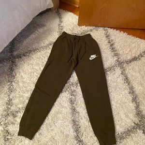 Womens Olive Nike Jogger size xs
